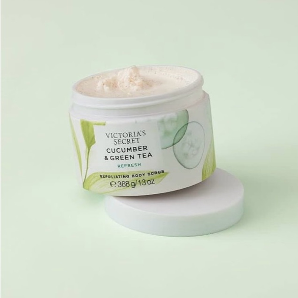 New! Victoria’s Secret cucumber and green tea exfoliating body scrub